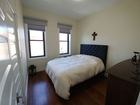 5th image of 29-02 Ditmars Blvd #3F