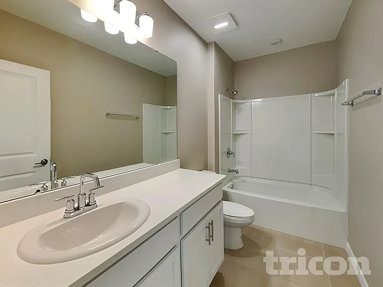 244 Garnet Ave — Photo 13