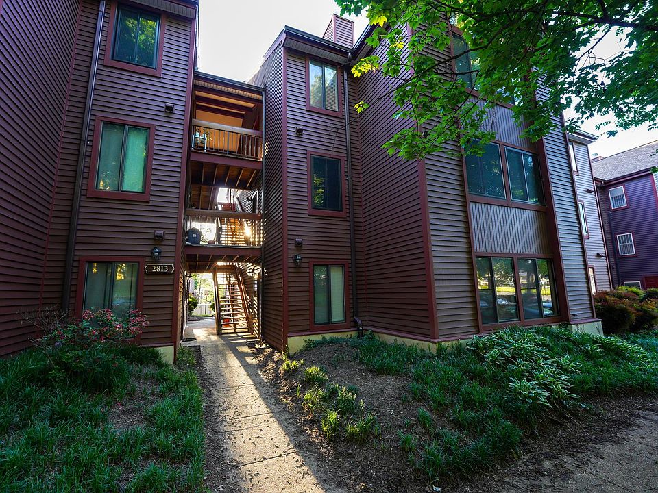 1st image of 2813 Lee Oaks Ct APT 104