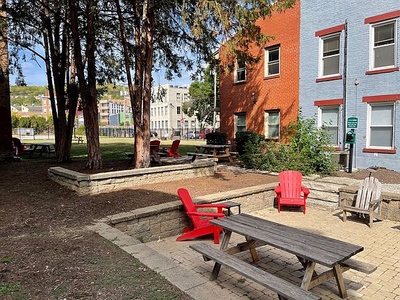 5th image of 1409 Clay St #2
