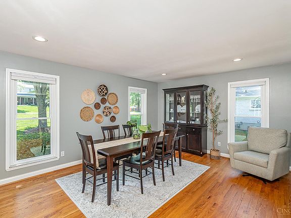 3rd image of 2571 Concordgreen Dr