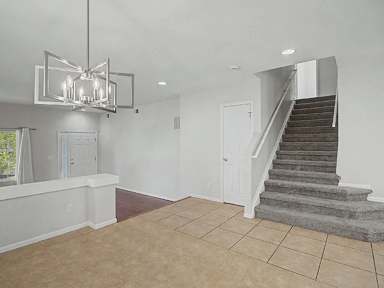 21390 E 48th Pl — Photo 7