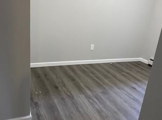 690 S 18th St FLOOR 2, Newark, NJ 07103