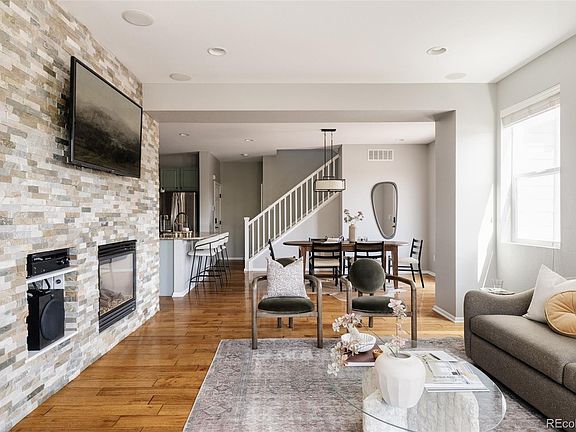 2nd image of 3606 Willow Street