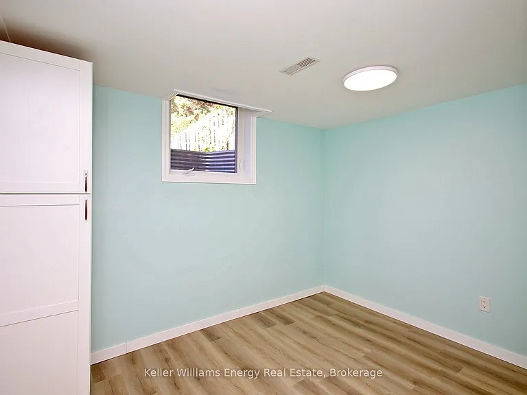 213 Glen Hill Dr #LOWER — Photo 6
