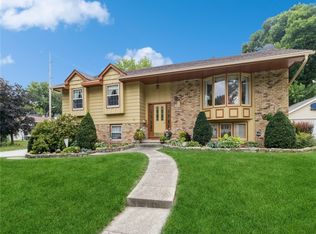 2300 Woodland Ave, West Des Moines, IA 50266