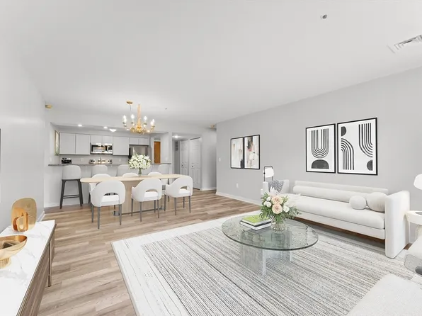 148 Main St APT C337, North Andover, MA 01845