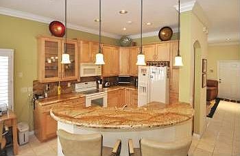 1st image of 712 Juniper Ln