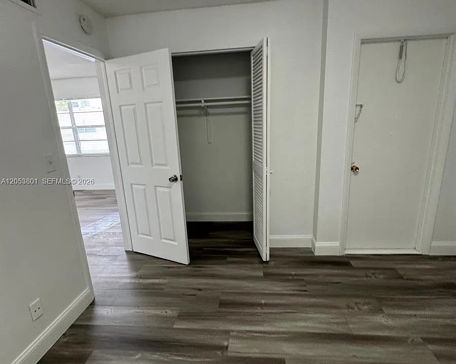 2435 Van Buren St #2B