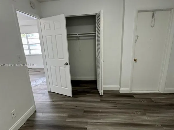 2435 Van Buren St, Hollywood, FL