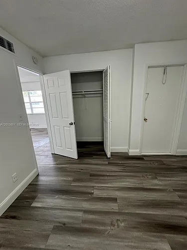 2435 Van Buren St #2B Photo 1