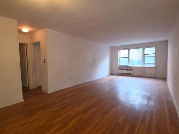 679 W 239th #3E, Bronx, NY 10463
