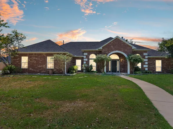1803 Forest Park Dr, Claremore, OK 74017