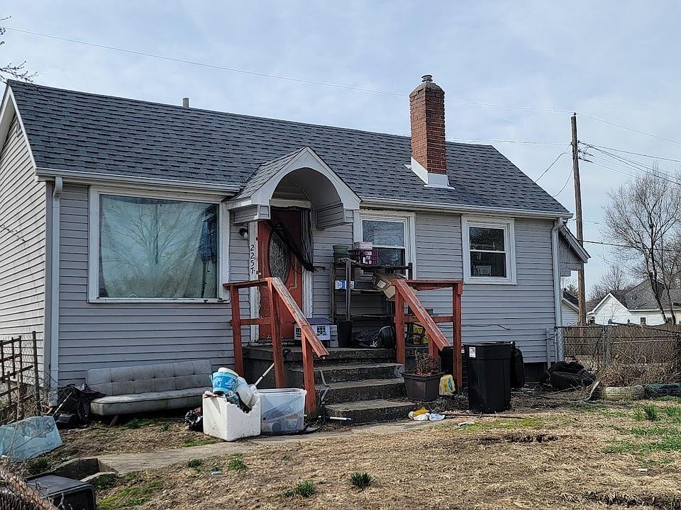 1st image of 2257 5th Ave
