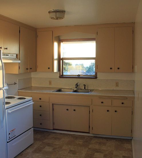 2nd image of 2023 Harrington Pl NE APT B