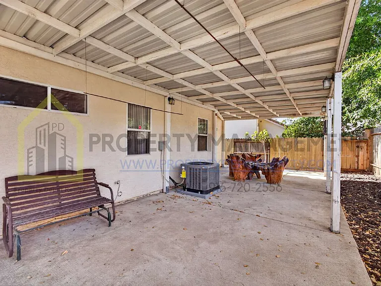 8072 Bothwell Dr — Photo 39