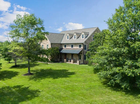 26 Wormansville Rd, Pipersville, PA 18947