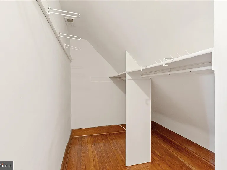 1431 N Fillmore St — Photo 27