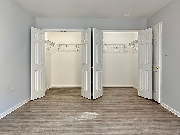 5th image of 401 Boyden Ave Unit 2