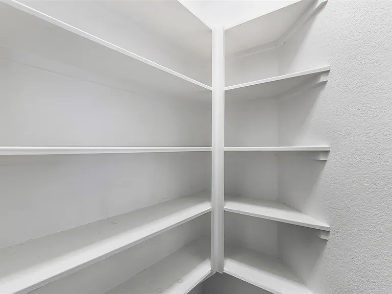 20805 Langworth Pl — Photo 26