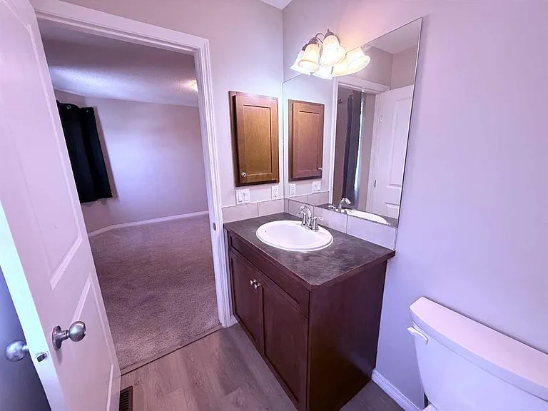 952 Taradale Dr NE — Photo 24