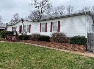 199 Smith Landing Rd, Mount Airy, NC 27030
