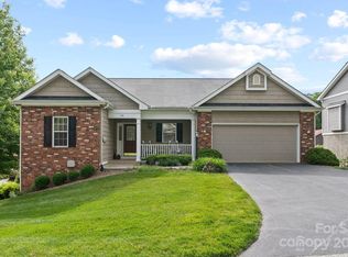 193 Shaws Creek Farm Rd, Laurel Park, NC 28739