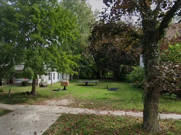 575 Heck Ct, Benton Harbor, MI 49022