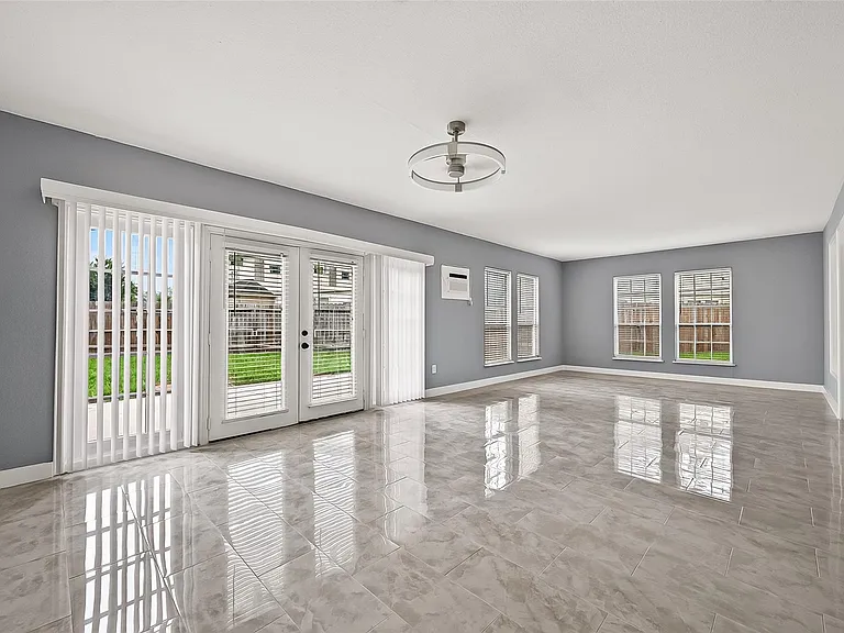 9526 Heflin Colony Dr — Photo 22