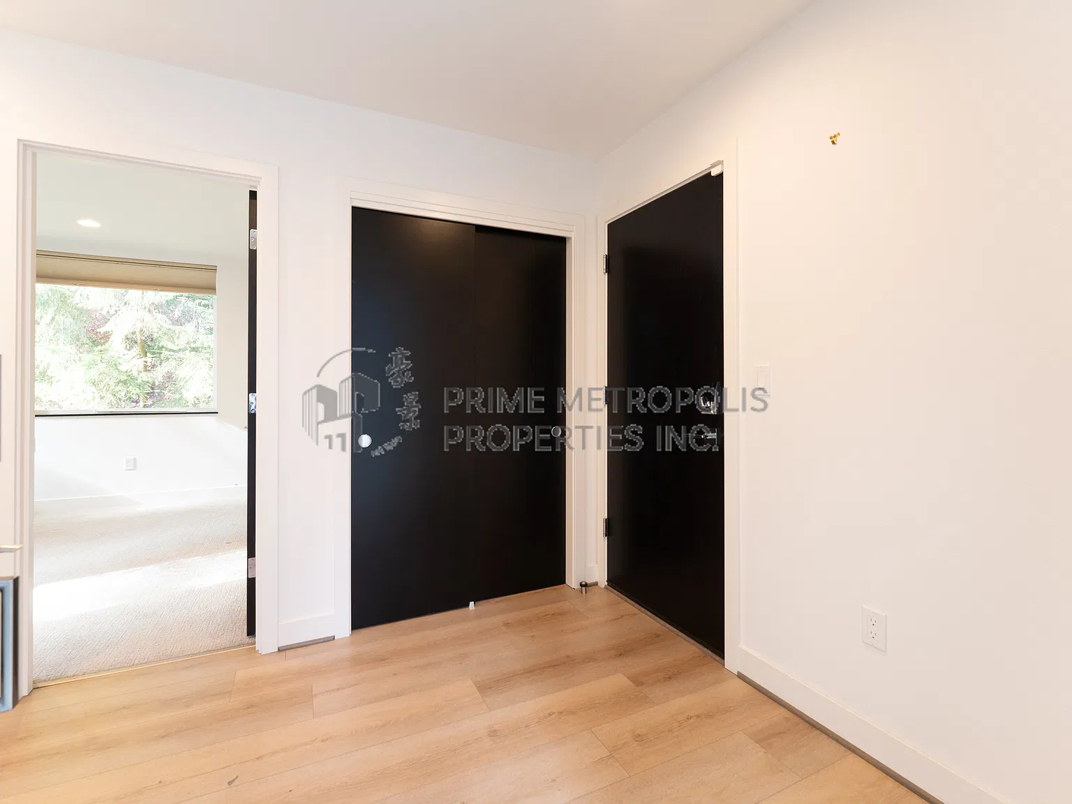 12313 14th Ave NE Seattle WA 98125 LCG - 1 — Photo 3
