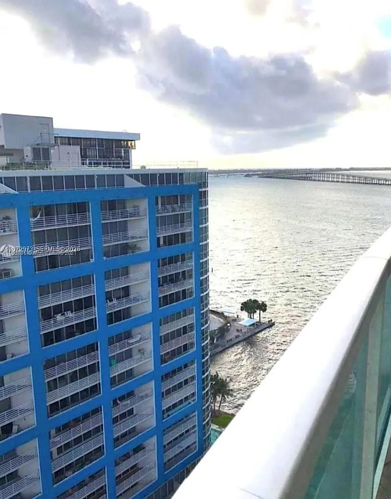 Skyline On Brickell Condo — Photo 1