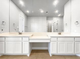 5910 Enclave Dr #5910, Sachse, TX 75048