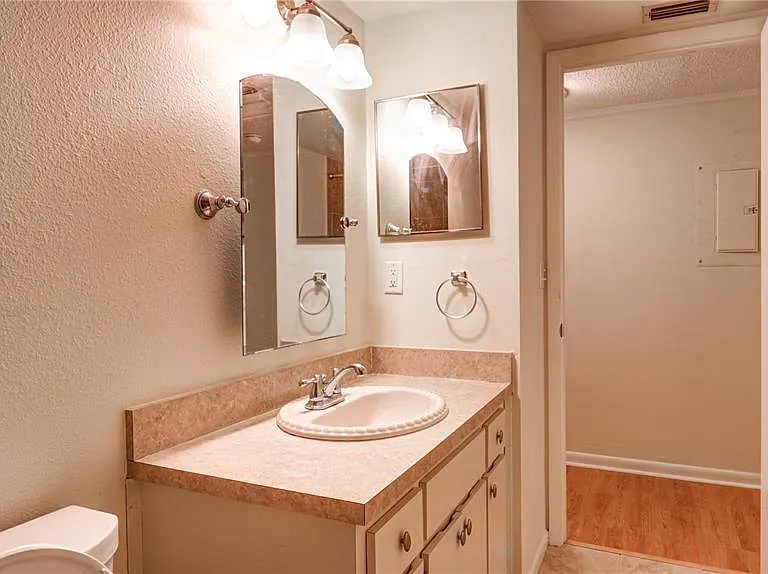 3399 Mermoor Dr #207 — Photo 10