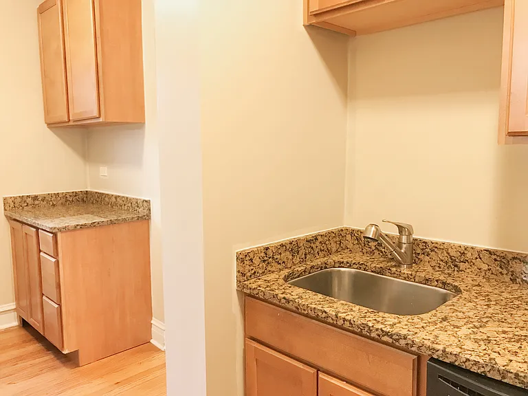 1931 Grove Ave #101 — Photo 6