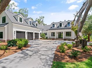 104 Point Lane St, Simons Island, GA 31522
