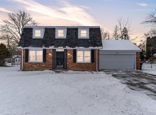 23520 Rockingham St, Southfield, MI 48033