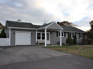 5 Maple Ter, Hillsborough, NJ 08844