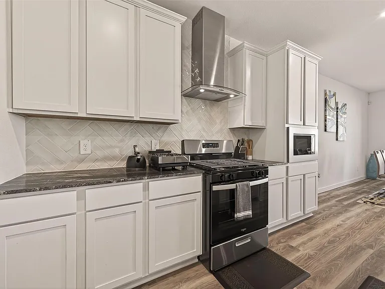 10514 Wellesley Terrace Trl — Photo 10