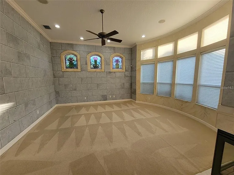 10209 Thurston Groves Blvd — Photo 54