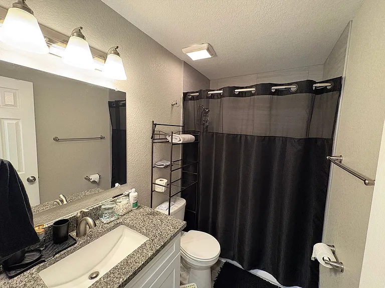 6741 Dublin Loop W — Photo 7