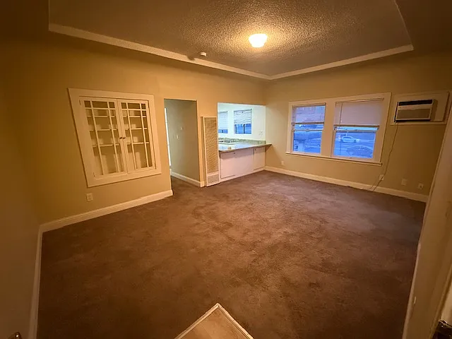 Living Room - 17 W Poplar St #19