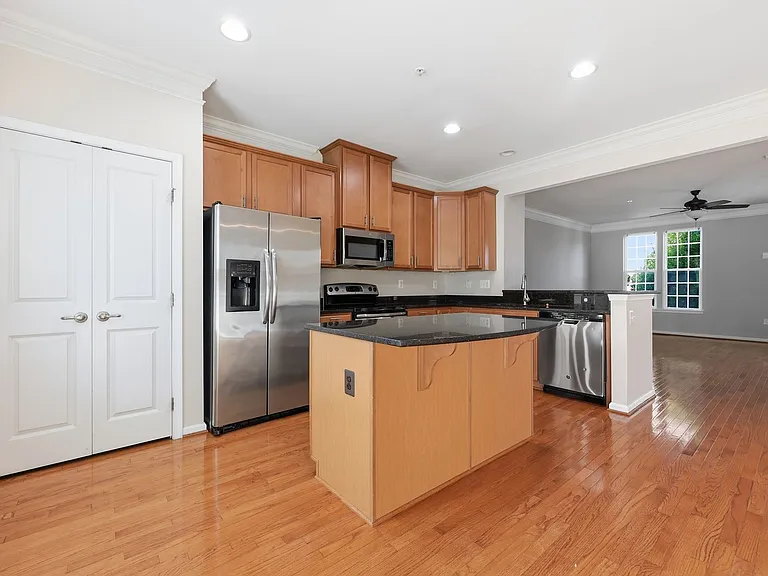 7833 Wormans Mill Rd — Photo 18
