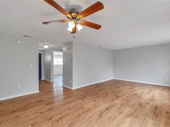 5th image of 907 Gaines Way Dr
