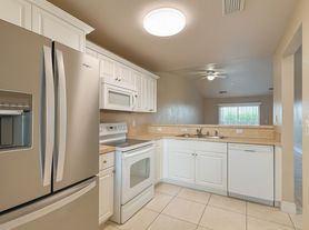 4137 Skyline Blvd, 6