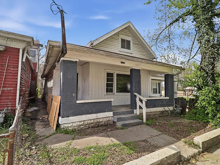 2324 Magazine St — Photo 2