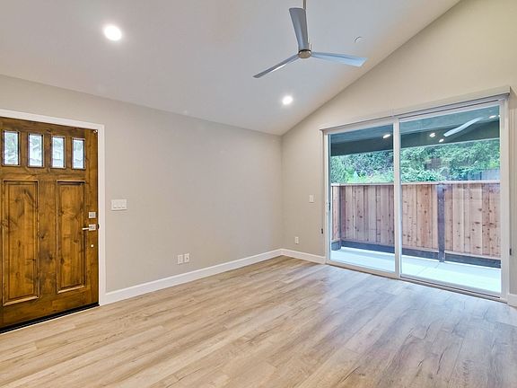 5th image of 22826A Sequoia Dr