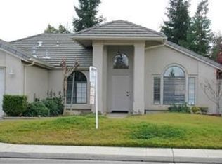 2544 Calimyrna Ave, Clovis, CA 93611