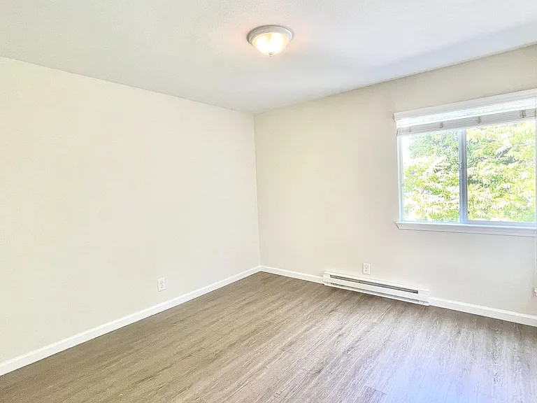Gateway Apartments — Photo 9