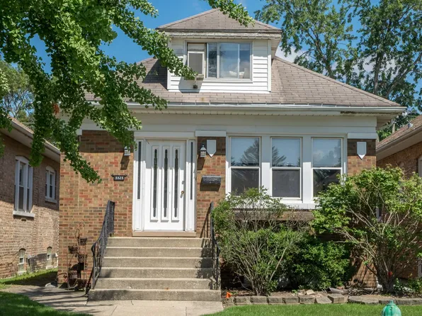 3323 Vernon Ave, Brookfield, IL 60513