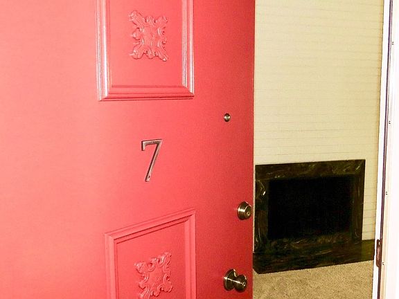 3rd image of 1408 Armacost Ave APT 7